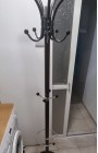 קולב מתכת על בסיס עגול
