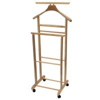 קולב חליפה לחדר שינה