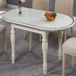 Oval table with glass top